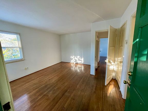 5th image of 4315 Mentone St