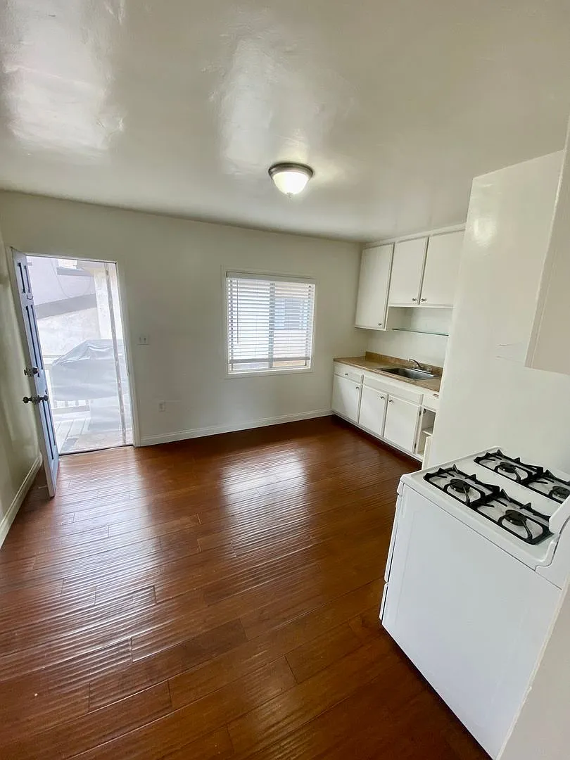 4671 Westlawn Avenue — Photo 4