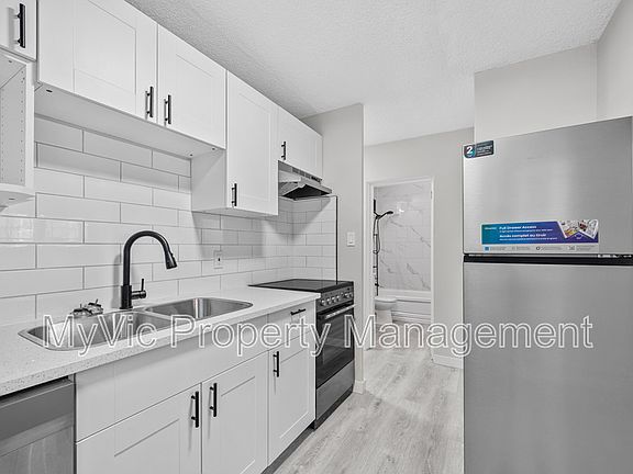 4th image of 10045 154th St NW
