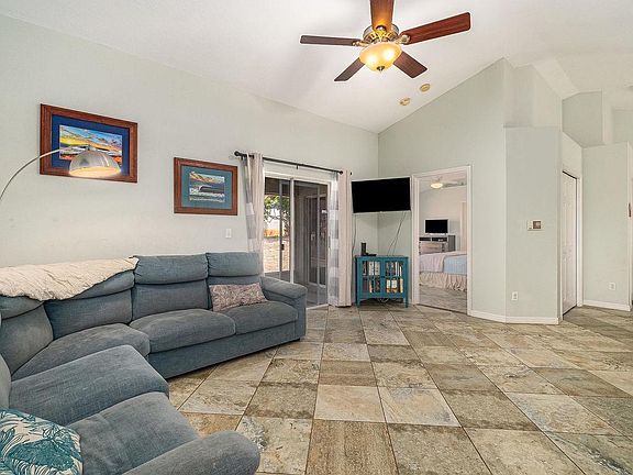 4th image of 150 Lee Ave