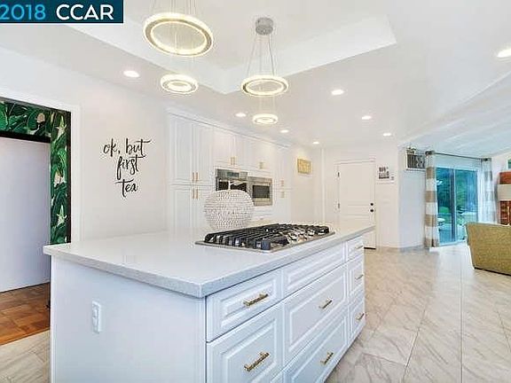 3rd image of 515 Vine Hill Way