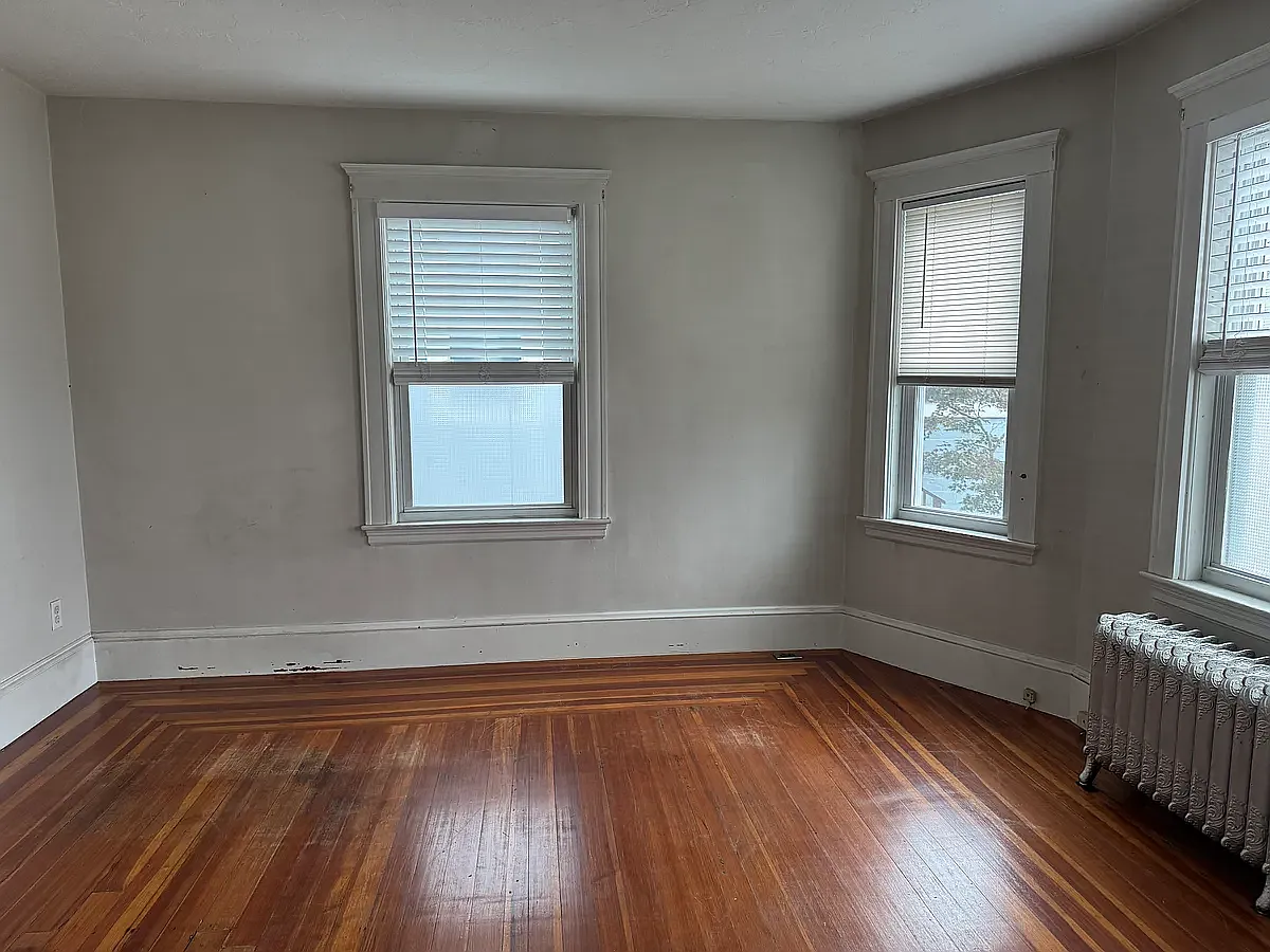 275 Water St — Photo 4