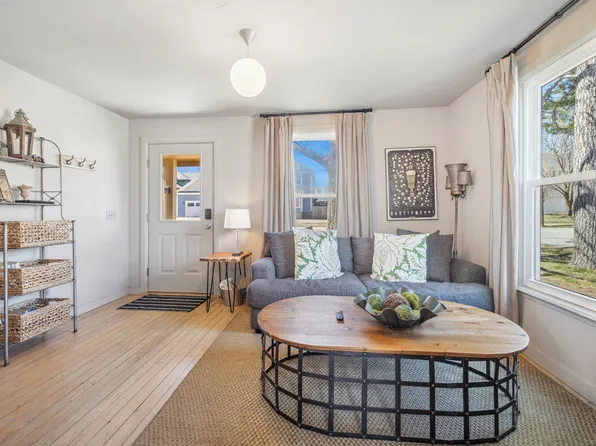 401 SE C St #Id1221940p, Bentonville, AR 72712