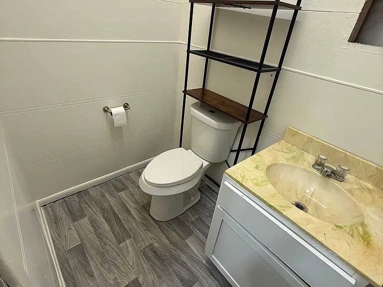 1406 N Beverly Dr — Photo 9
