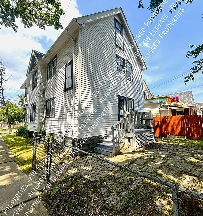 3435 W 44th St #UPPER