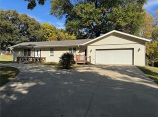 4909 NE Dean Ln, Gallatin, MO 64119