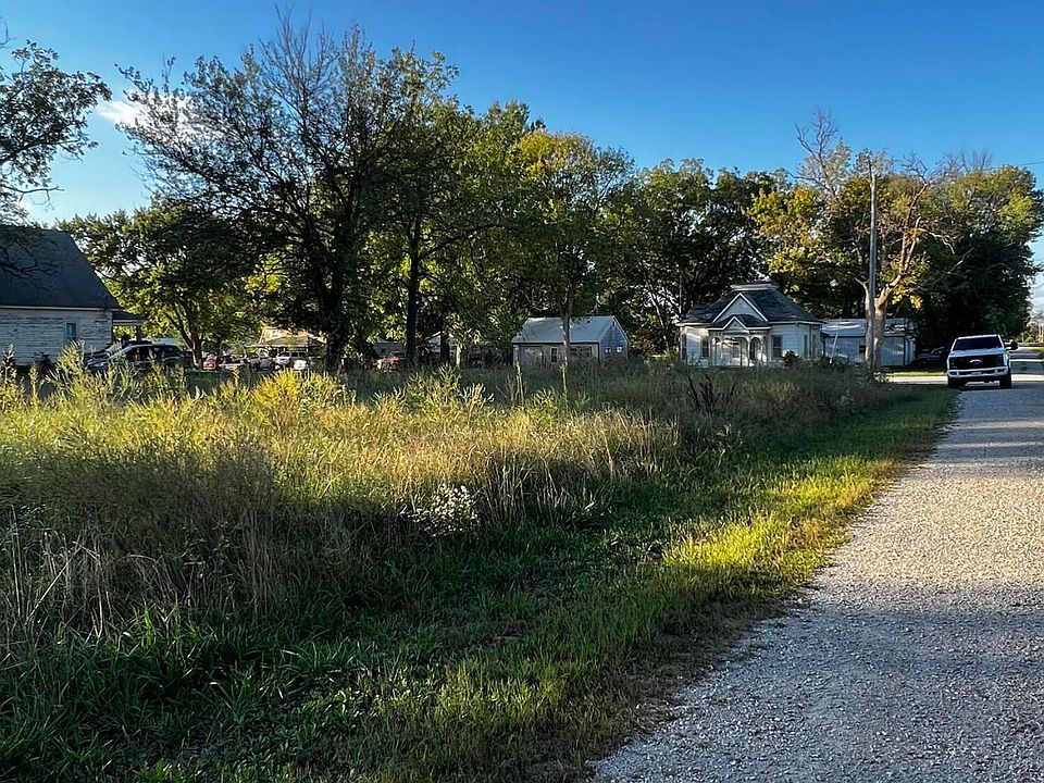 2nd image of 101 Osage Avenue