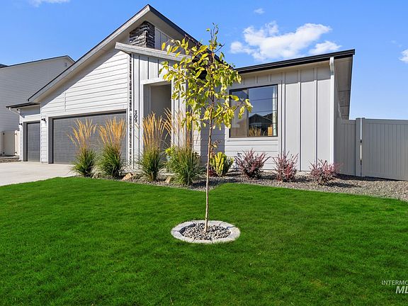 4th image of 309 Black Onyx Ave