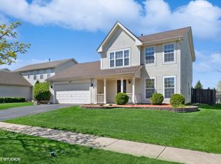 617 Maple Dr, Streamwood, IL 60107