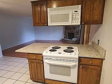 3rd image of 3208 Meadow Wood Ln