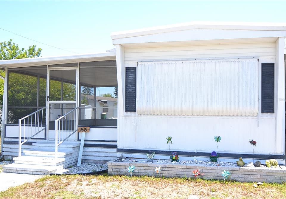 1st image of 308 Calle Liana