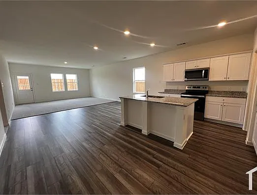 1825 Pueblo St