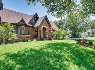 2831 5th Ave, Fort Worth, TX 76110