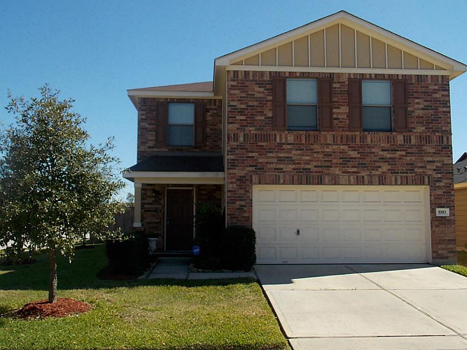 1st image of 1003 Larks Trace Ln