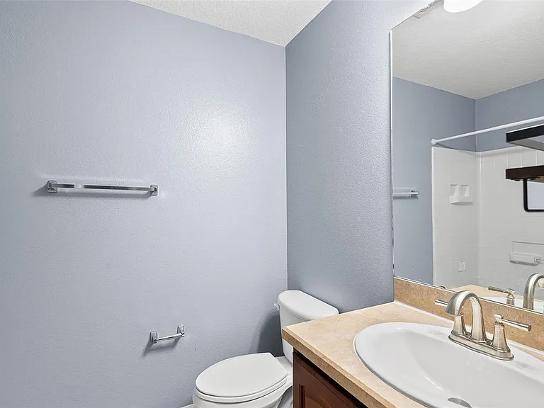 6745 Breezy Palm Dr — Photo 9