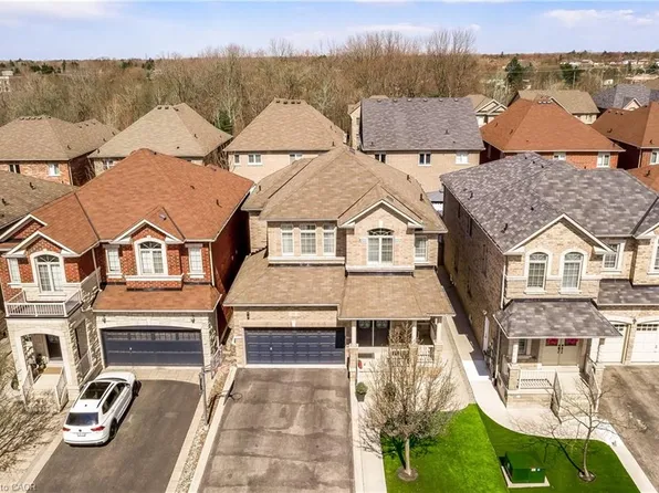 23 McKnight Ave, Hamilton, ON L8B 0R5