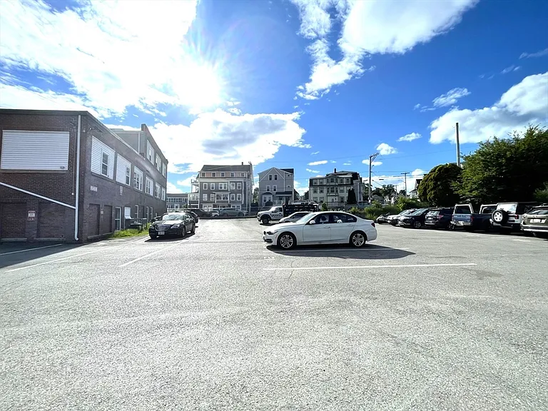 31 Webster St #7 — Photo 6