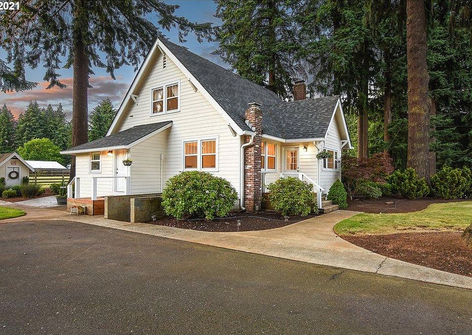 1st image of 10916 NE 119th St