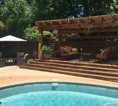 3rd image of 572 Center Dr