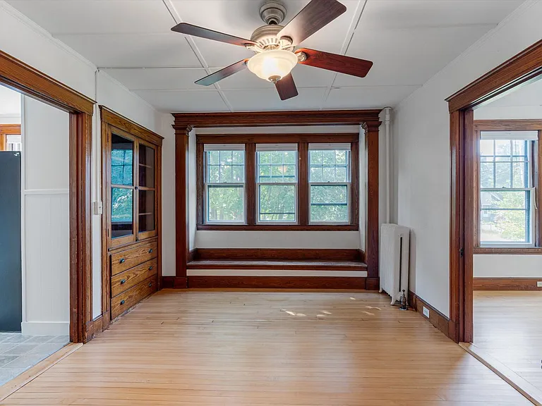 34 Lyndon St #A — Photo 9