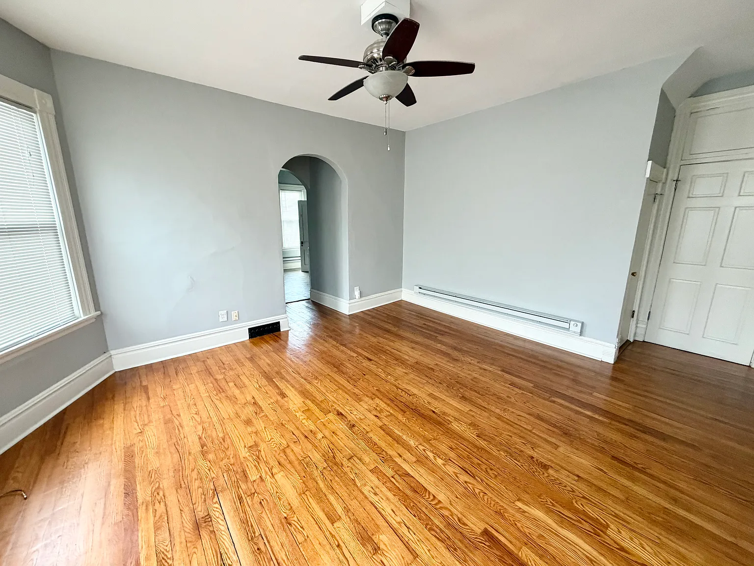 2 bed, 800 sqft, $975 — Photo 2