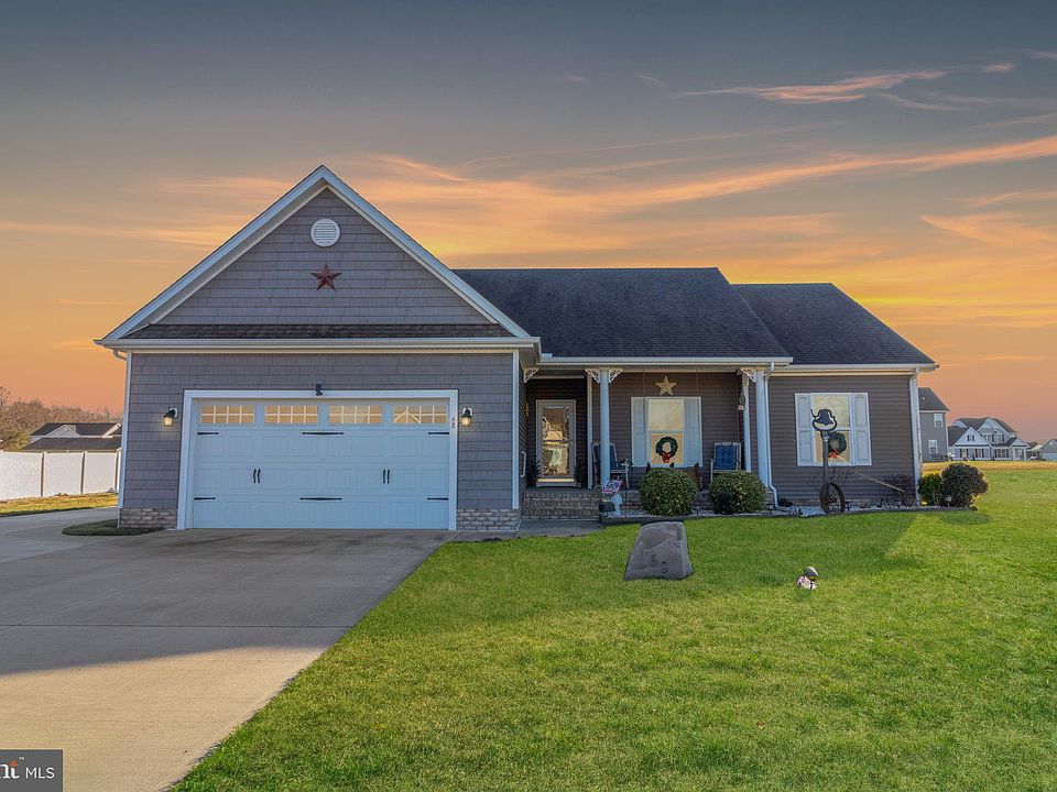 1st image of 68 McEwen Dr