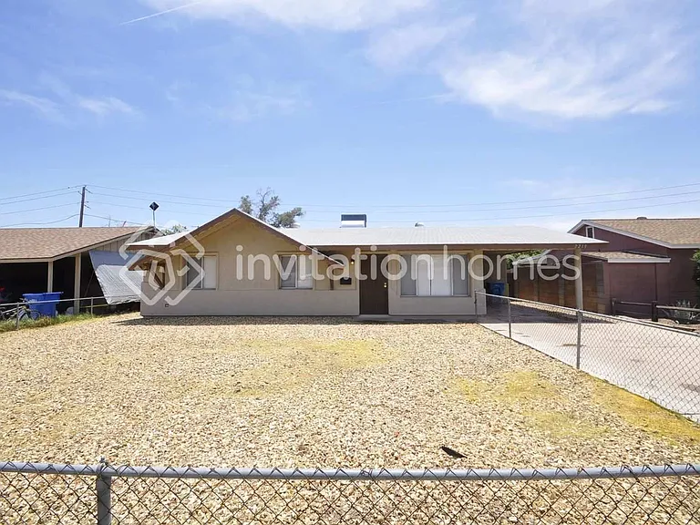 2219 W Cholla St — Photo 1