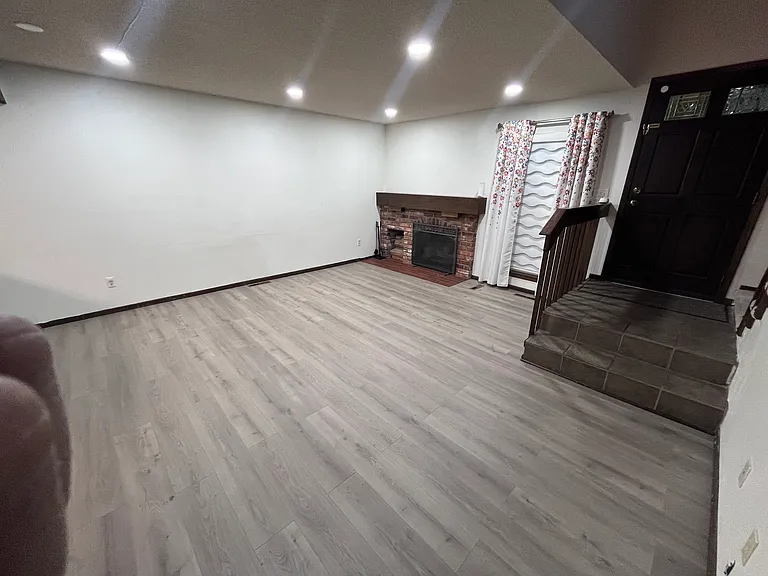 2041 S Helena St #C — Photo 7