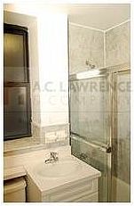 4th image of 209-211 E 51st St #2B