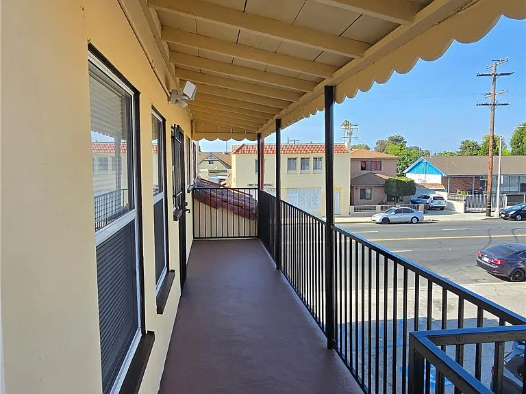 5740 California Ave — Photo 23