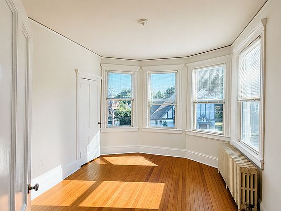 2nd image of 3 S Eckar St