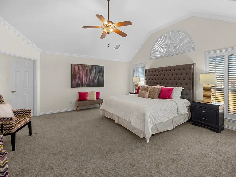 9720 Zembriski Dr — Photo 16