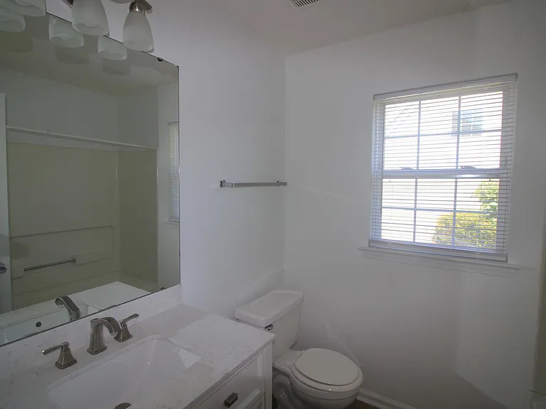 5219 Eagles Landing Dr — Photo 9