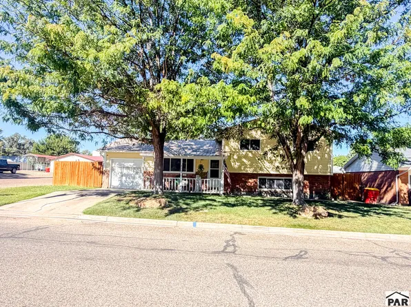 817 S 2nd St, Rocky Ford, CO 81067