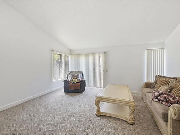 4th image of 4308 Los Padres Dr