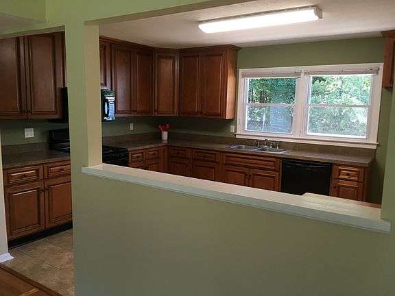 5th image of 9704 Farmers Ln