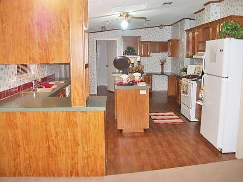 2nd image of 1385 Cascade Dr