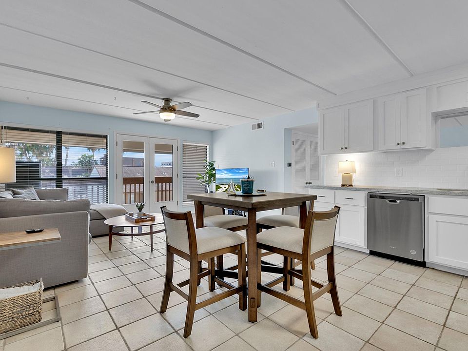 1st image of 3113 Laguna Blvd #220