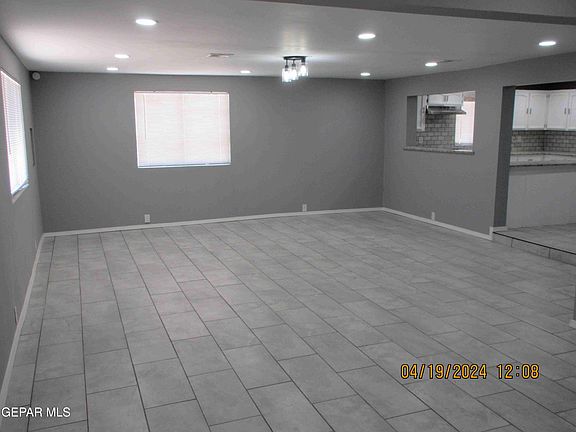 3rd image of 712 Ascencion St