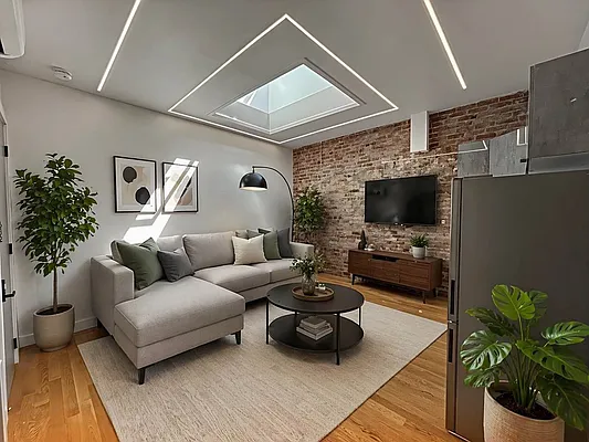 Rented by Onyx | media 2