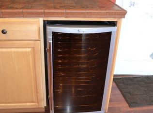 6411 Sommer Pl, La Mesa, CA 91942