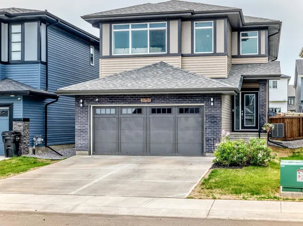 3751 Cross Lndg SW, Edmonton, AB T6W 4X5