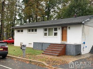 1141 Finnegan Ln, North Brunswick, NJ 08902