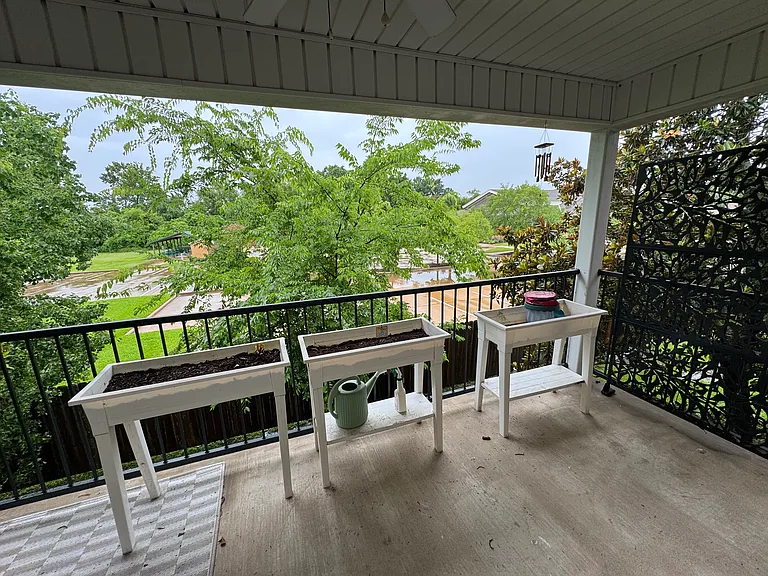 557 Versailles Blvd — Photo 9