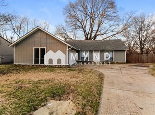 3392 Spring Shadow Dr, Memphis, TN 38118