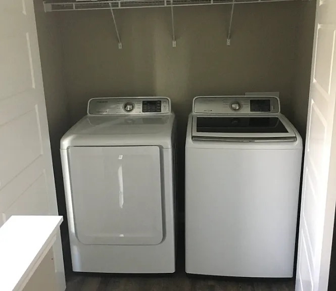 2395 Avery Ave — Photo 9