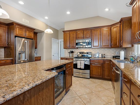 4th image of 114 55th St W #Sea