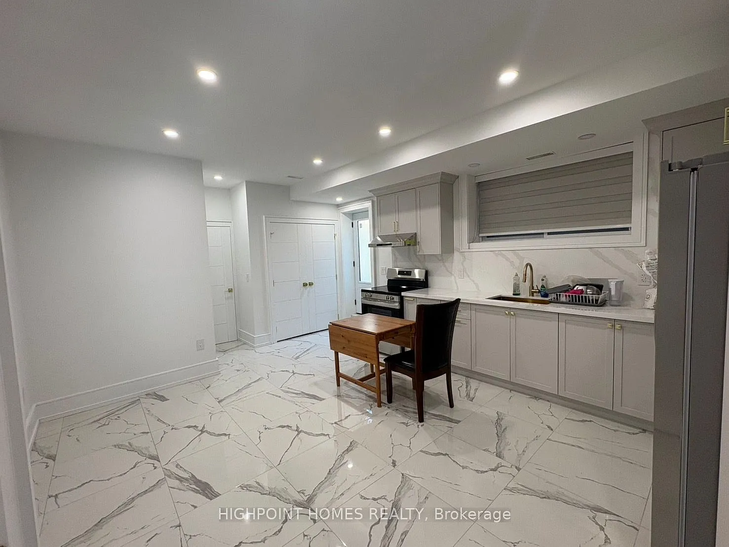 2 bed, $2,500 — Photo 3