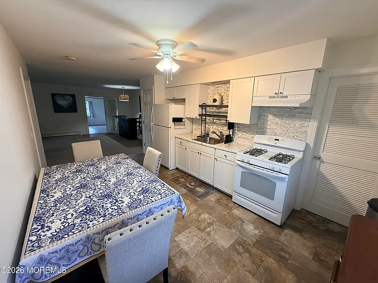 1011 Arnold Ave #C — Photo 6
