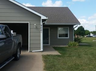 900 N Cedar Point Cir, Rose Hill, KS 67133